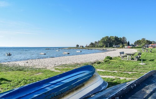 Beautiful home in Rønde with kitchen