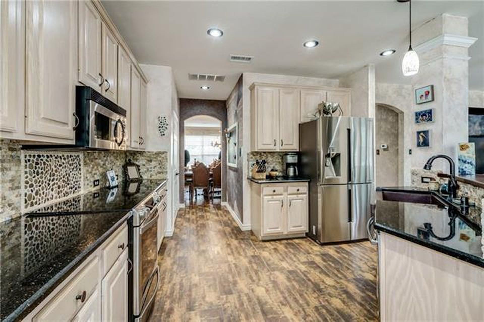  Frisco Private Oasis•Large family Home 5br 3.5ba walk-in Salt Water Pool &  Spa