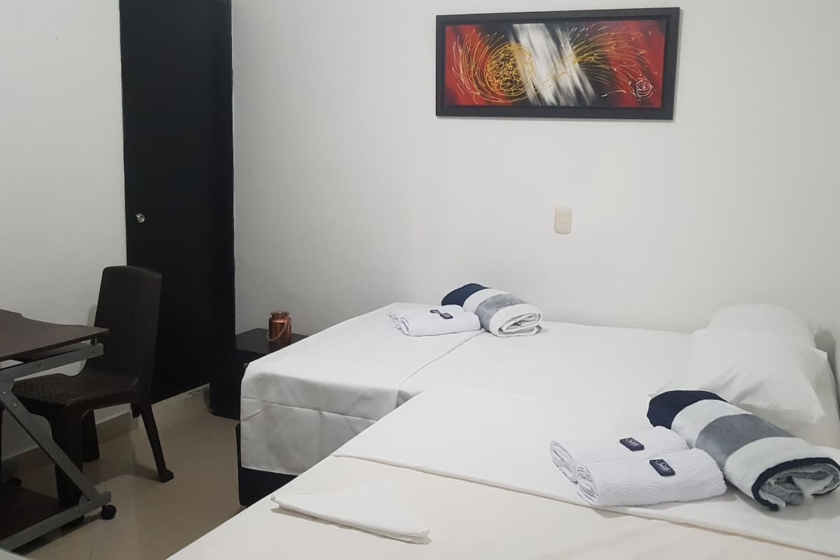 1 bedroom, iron/ironing board, free WiFi