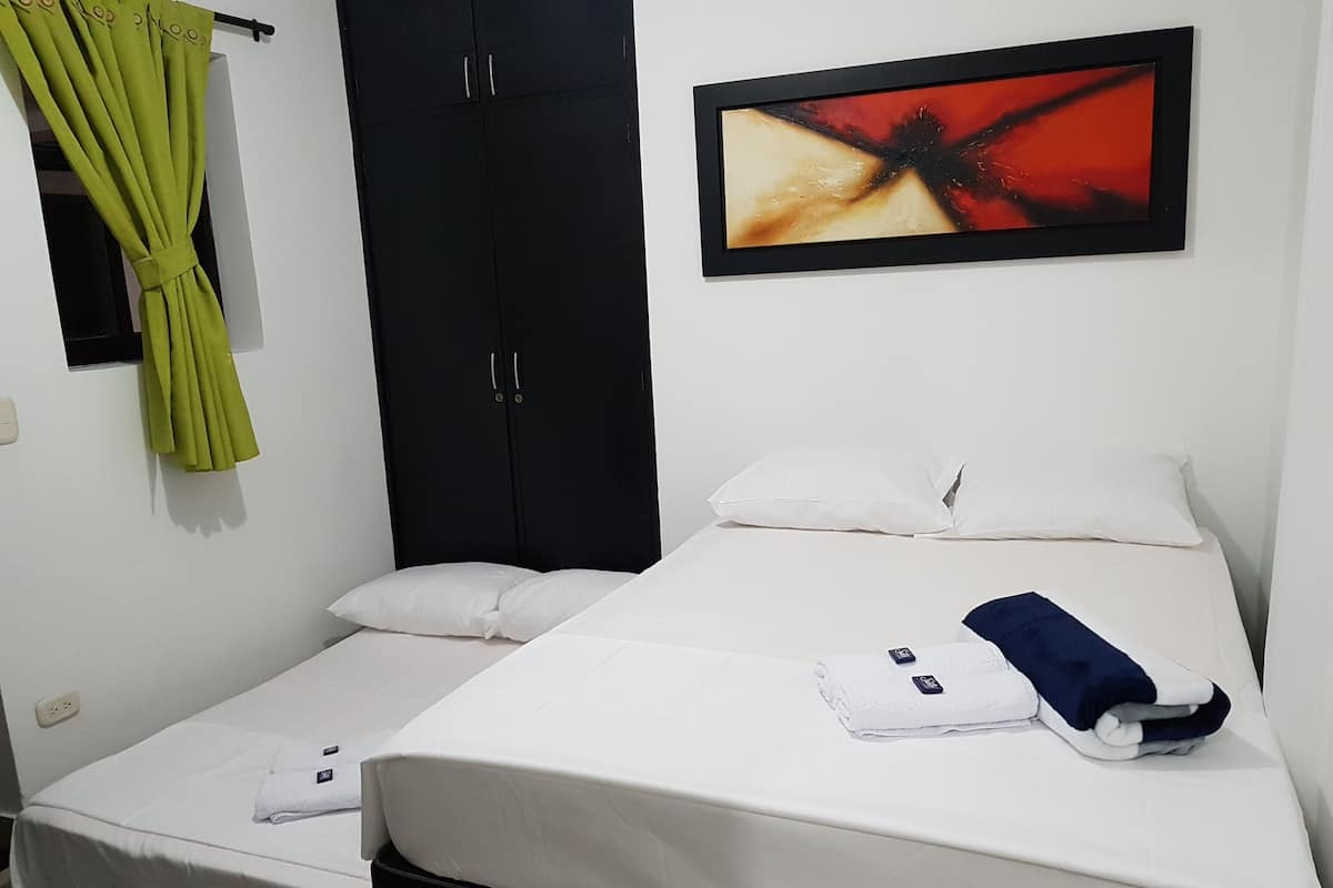 1 bedroom, iron/ironing board, free WiFi