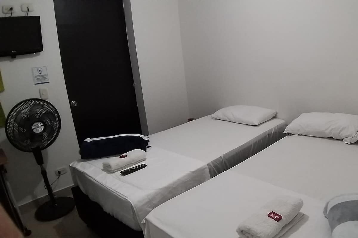 1 bedroom, iron/ironing board, free WiFi