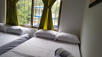 Basic Quadruple Room, Multiple Beds | 1 bedroom, iron/ironing board, free WiFi