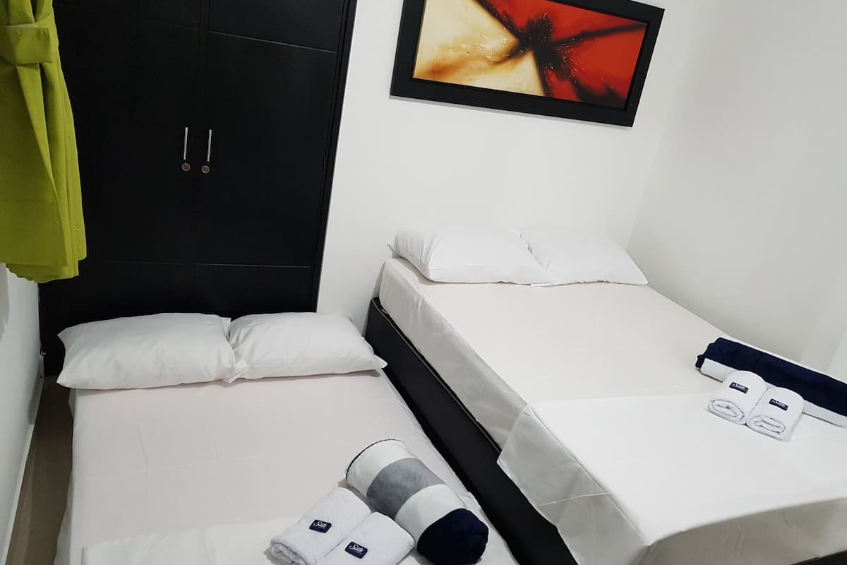 1 bedroom, iron/ironing board, free WiFi