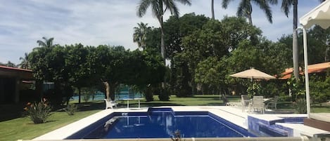 Outdoor pool, a heated pool