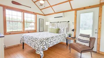 1 quarto, Wi-Fi de cortesia, roupa de cama