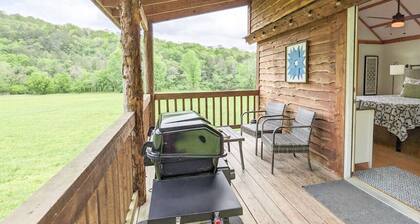 Cabin-ette at the Creek ~ a Tiny Ozark Getaway