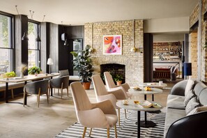 Bar (on property) - Zanzibar Locke (Dublin)