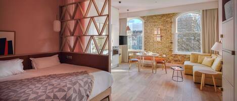 Locke Studio, Accessible Twin