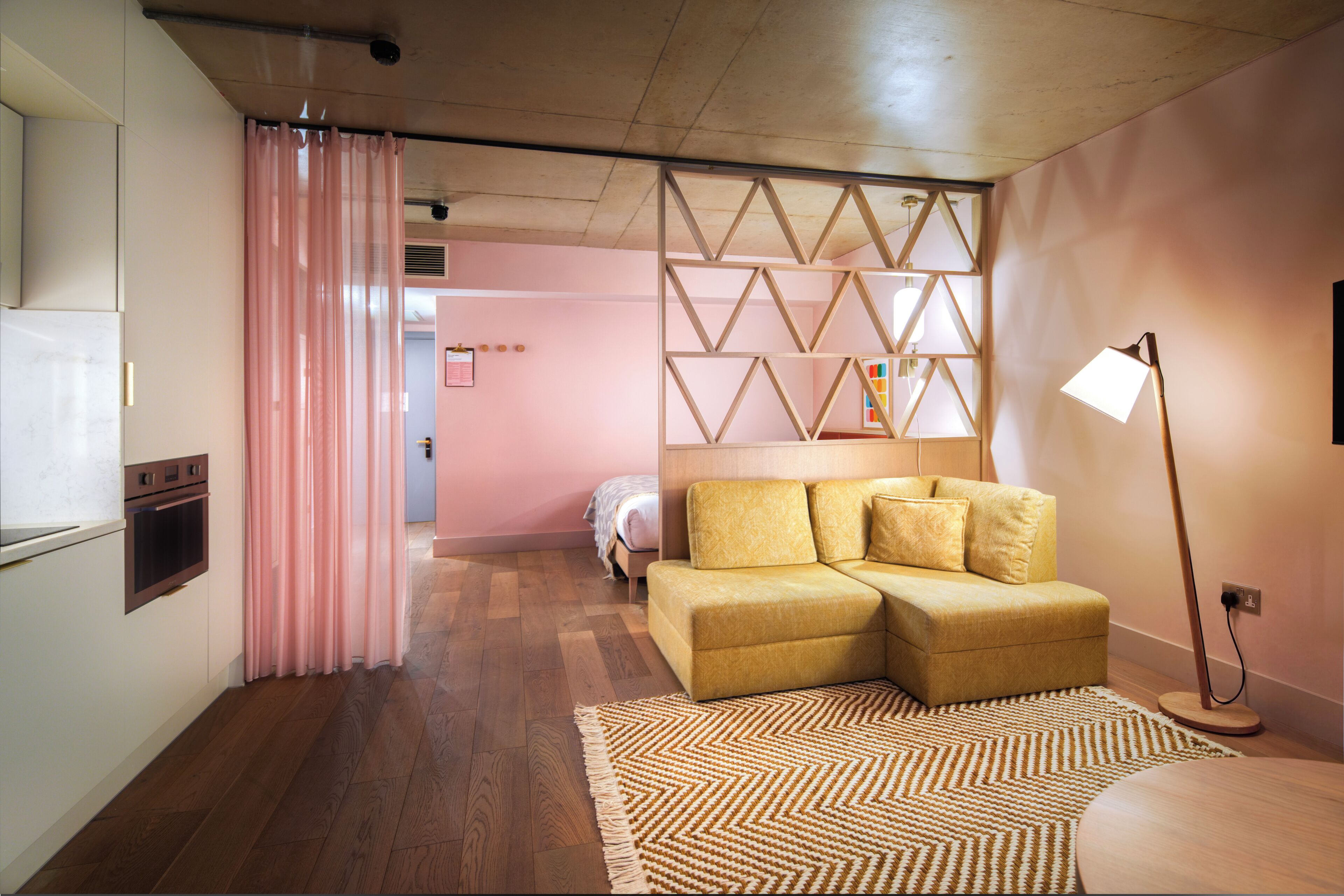 Coffres-forts dans les chambres, bureau