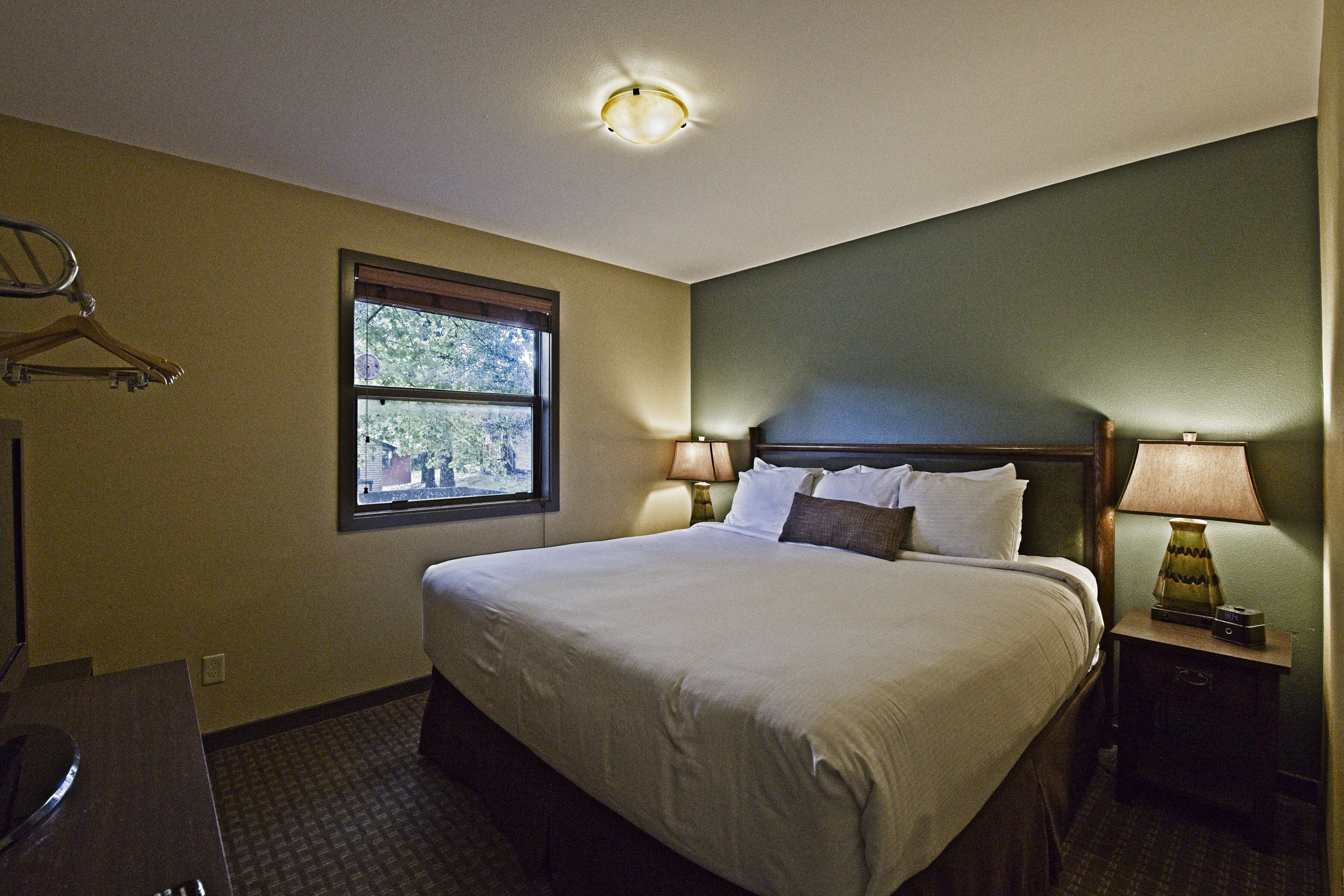 Christmas Mountain Village™ - Wisconsin Dells - 2 Bedroom Cottage