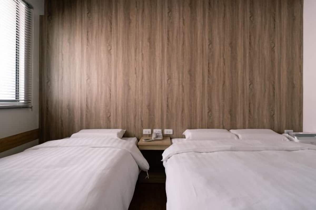 Bureau, chambres insonorisées, Wi-Fi gratuit, draps fournis