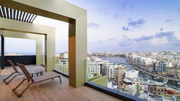 Privilege, Superior Suite, 1 Queen Bed with Sofa bed, Terrace, Sea View | Premium bedding, in-room safe, individually decorated