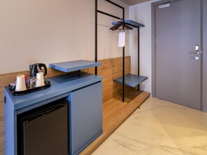 Premium bedding, in-room safe, individually decorated - Mercure St. Julian's Malta (St. Julian's)