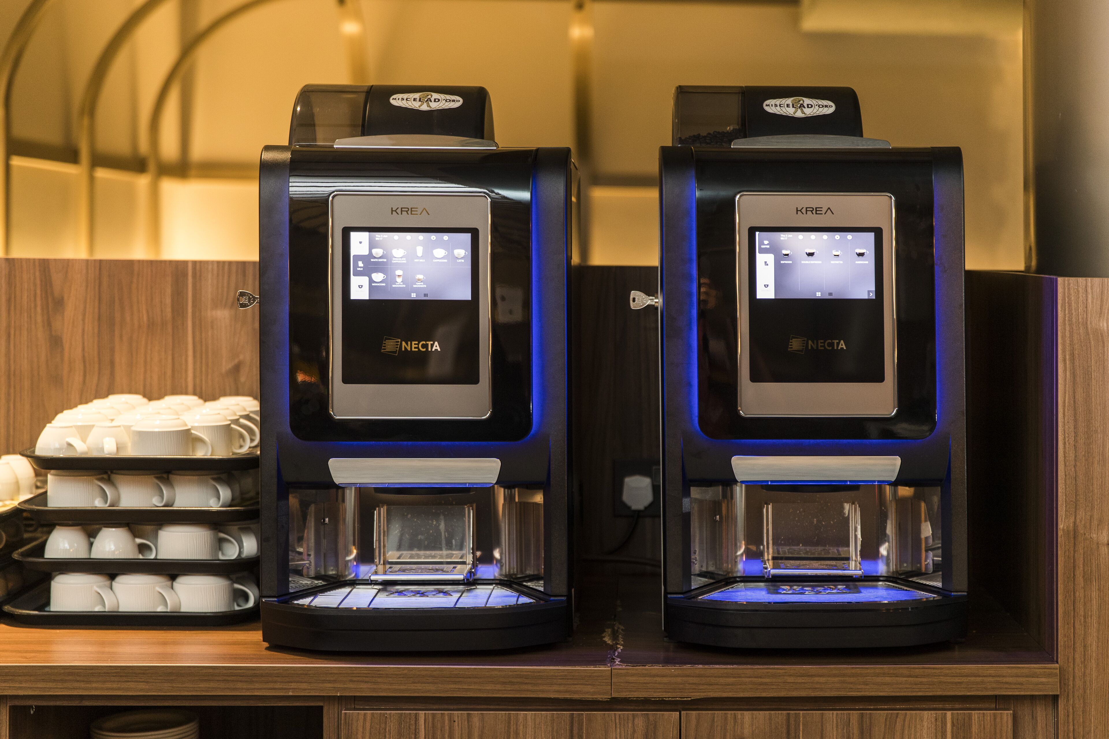 daily full breakfast (eur 12 per person)