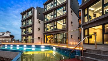 Seasonal outdoor pool