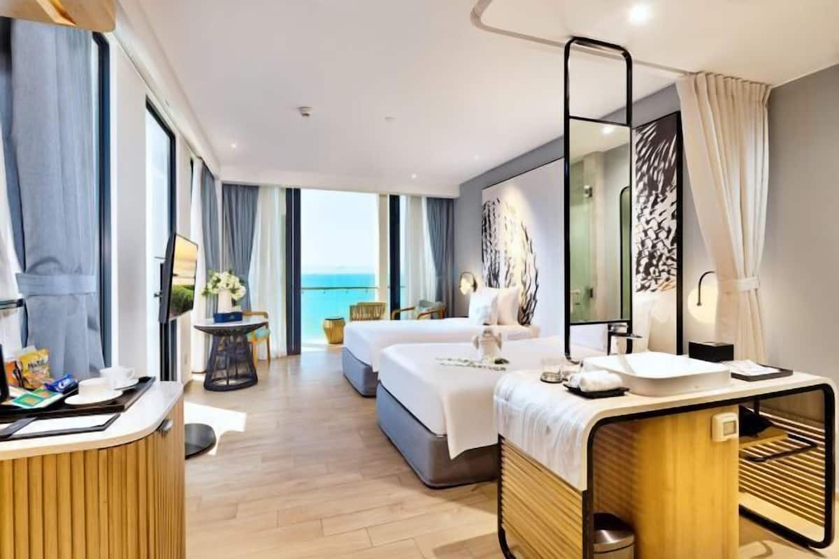 1 bedroom, minibar, in-room safe, desk