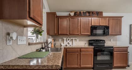 The Cozy Wacoan, Welcome and Enjoy