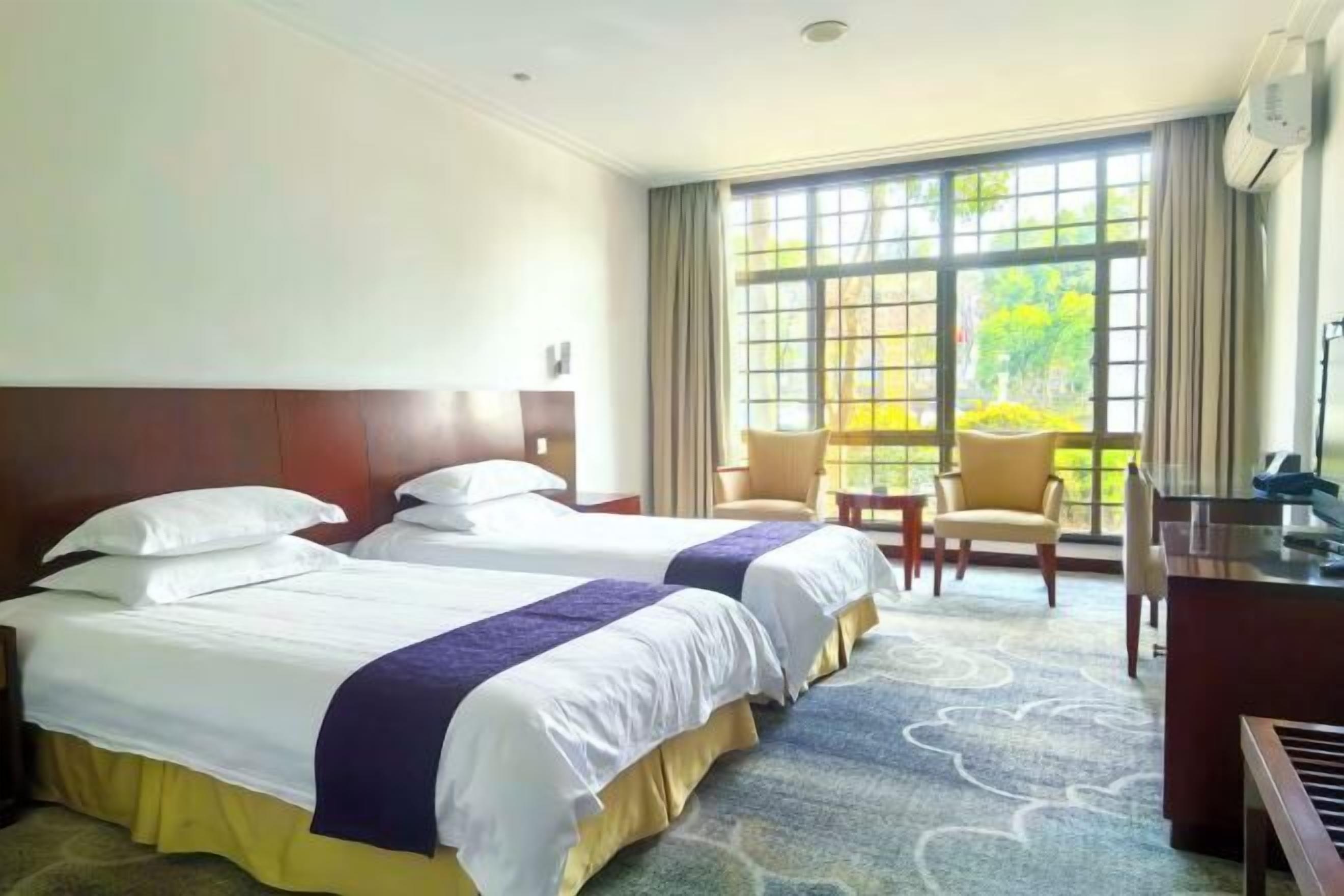 Schreibtisch, kostenloses WLAN