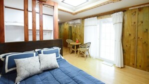 家庭独立别墅 (2nd floor) | 免费 WiFi、特色装修、特色家居