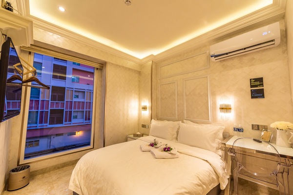 Habitación Deluxe doble (AC 1) | Decoración individual, mobiliario individual, escritorio