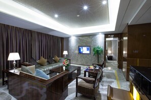 Minibar, in-room safe, blackout curtains, soundproofing - Guangzhou Tongyu International Hotel (Guangzhou)
