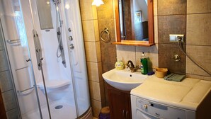 Apartment, 1 Bedroom, Garden View | Bilik Mandi