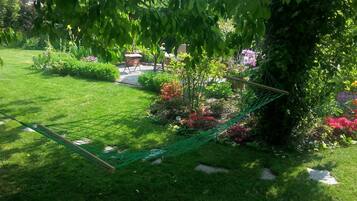 Apartment, 1 Bedroom, Garden View | Garden