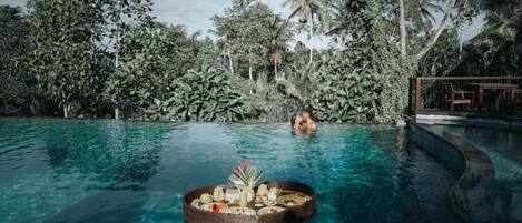 Piscine couverte, piscine chauffée