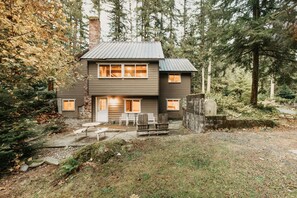 Cabin, Multiple Bedrooms, Smoking, Terrace | Exterior - Mt Baker Lodging Cabin 3 is a Very Large Cabin on Acreage (Deming)