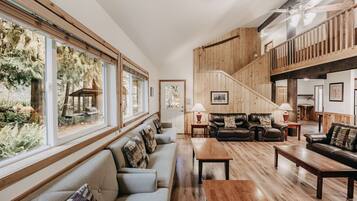 Cabin, Multiple Bedrooms, Smoking, Terrace | Living area
