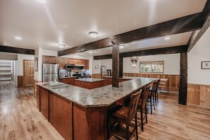 Cabin, Multiple Bedrooms, Smoking, Terrace | Private kitchen
