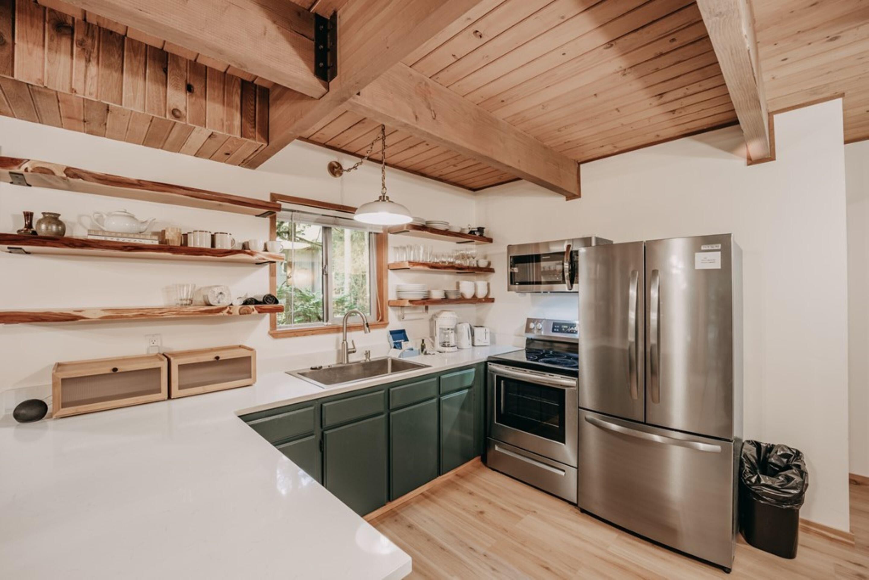 Chalet, 3 Bedrooms, Balcony | Interior