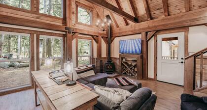 Glacier Springs Cabin #39 - New Modern-rustic Cabin With Air Conditioning!