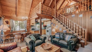 Cabin, 1 Bedroom, Fireplace | Living room | Fireplace