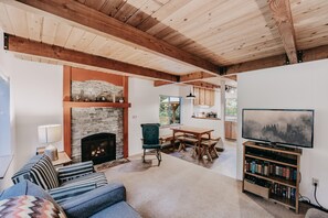 Chalet, 3 Schlafzimmer, Raucher, Kamin | Wohnzimmer