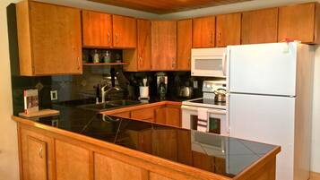 Cabin, 1 Bedroom, Smoking, Fireplace | Interior