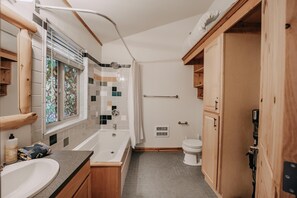 Kabin, 2 kamar tidur, Boleh Merokok, patio | Kamar mandi