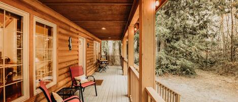 Cabin, 1 Bedroom, Smoking, Fireplace | Terrace/patio