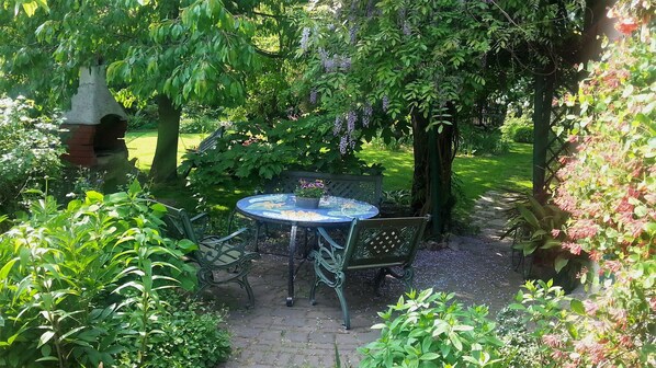 Apartment, 1 Bedroom, Fireplace, Garden View | Garden