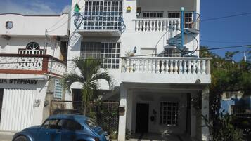 Nhà, 2 phòng ngủ, hút thuốc, hồ bơi riêng | Ngoại thất