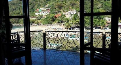 Description of Villas Rodelinda