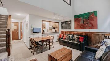 ์ํํธ, ์นจ์ค 2๊ฐ, ๋ฐ์ฝ๋, ์ฐ ์ ๋ง | ๊ฑฐ์ค