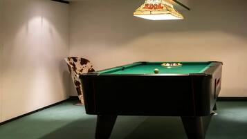Apartment, 4 Bedrooms, Accessible, Private Pool | Game room