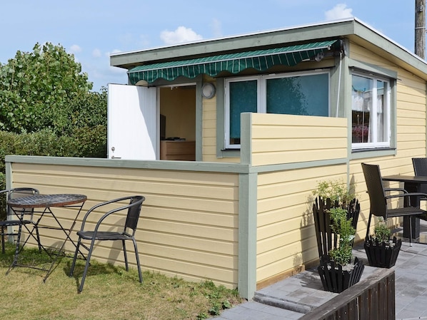 House | Outdoor dining