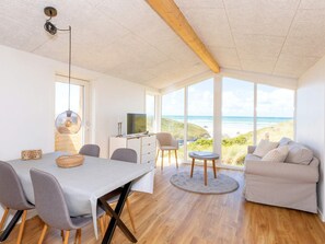 House | Dining