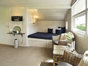 3 Schlafzimmer, Babybetten