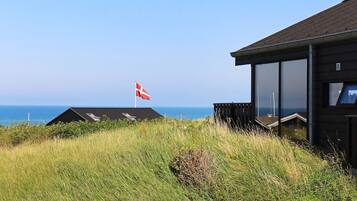 House | Water view
