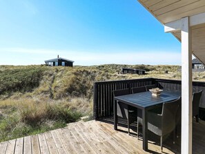 House | Outdoor dining - 4 Star Holiday Home in Lokken (Lokken)