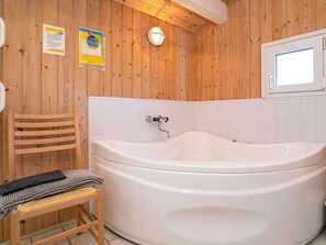 House | Spa treatment - 4 Star Holiday Home in Lokken (Lokken)