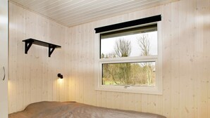 3 Schlafzimmer, Babybetten